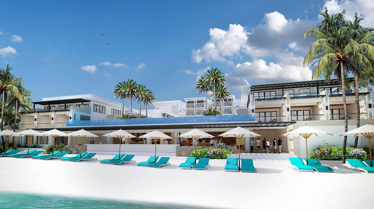 Henann Palm Beach Resort Balabag  Εξωτερικό φωτογραφία The beach at the hotel